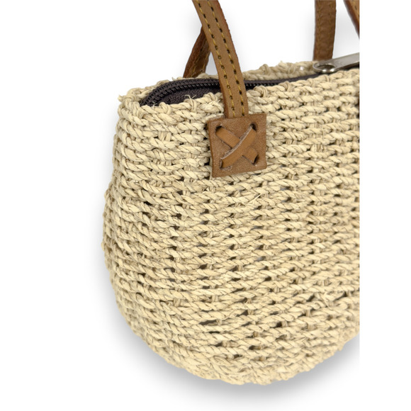 Mini Basket Weave Wristlet - NWOT - Picture 3 of 6